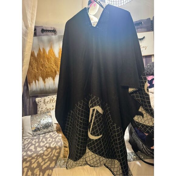 Nwt Juicy Couture Logo Cold Weather blanket Scarf shawl Grey Multi - Picture 3 of 6